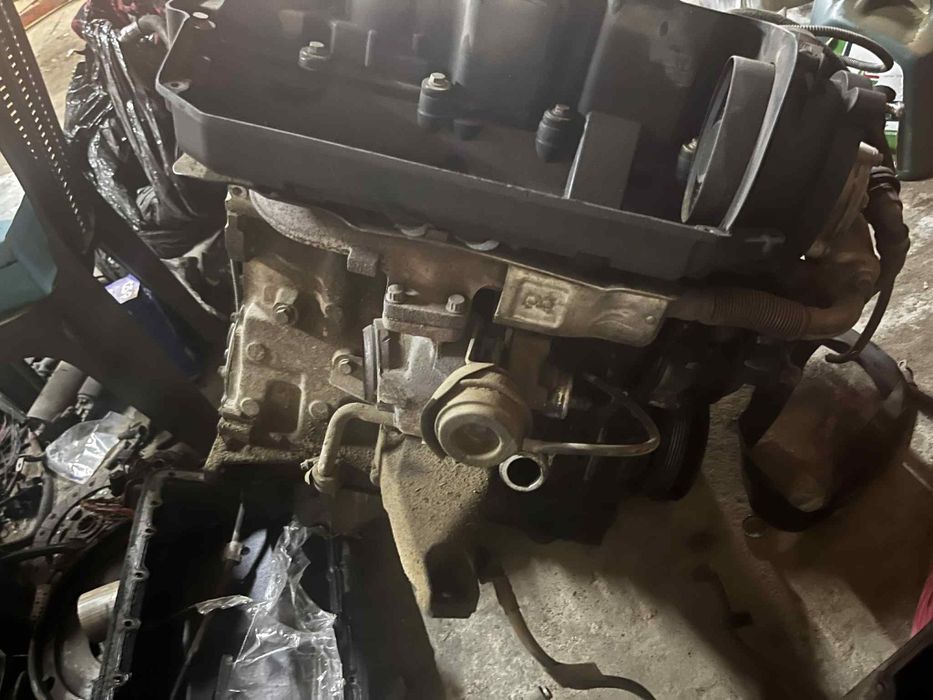 Vand motor cutie si ambreaj bmw provine de pe e 39 merge si pe e 46