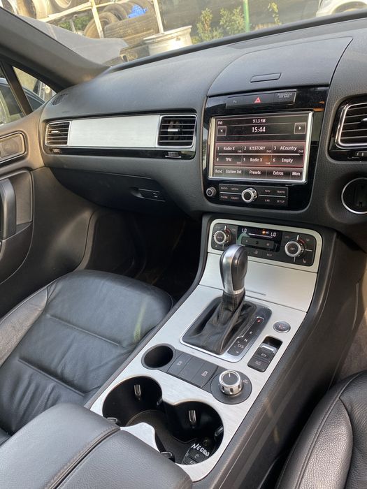 Plafon interior negru cu panoramic Volkswagen Touareg 7P 2014