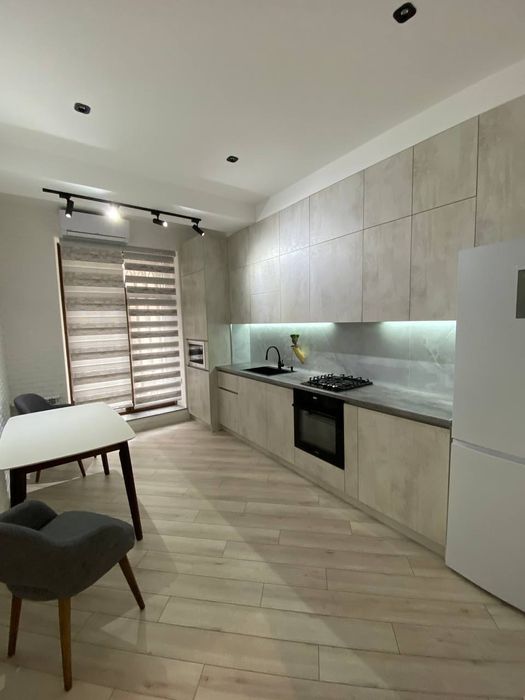 Сдаётся в аренду двух комнатная квартира ул.Паркент ор-р Макро