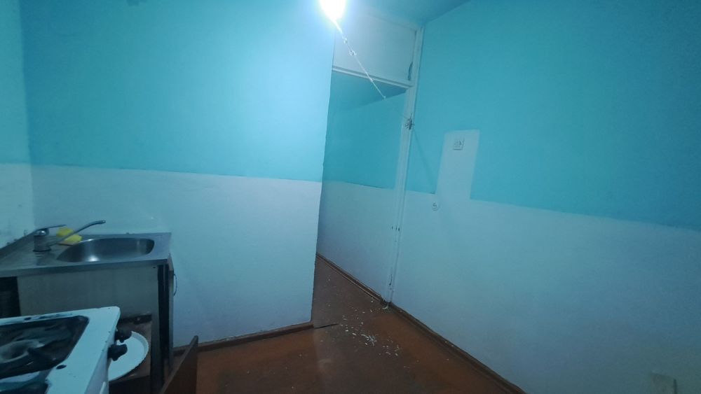 Чирчик шахар 
3-микрораён
#1-хона 2-этаж 
Квартира ижарага берилади