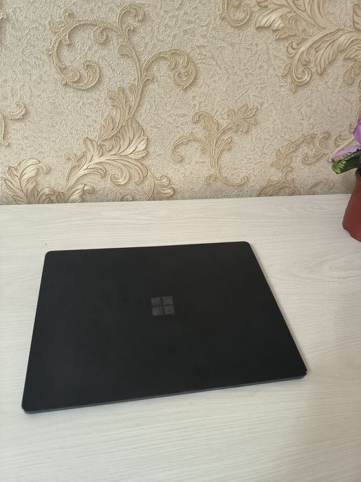 Microsoft Surface Laptop 4