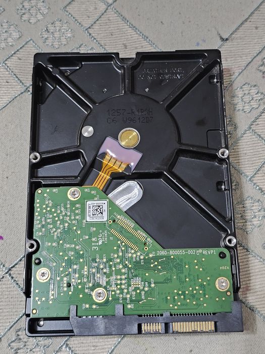 Жёсткий диск 4ТБ