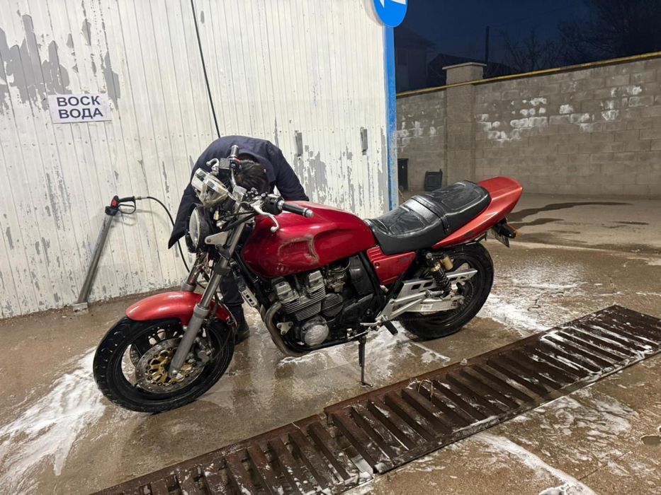 Продам YAMAHA XJR400