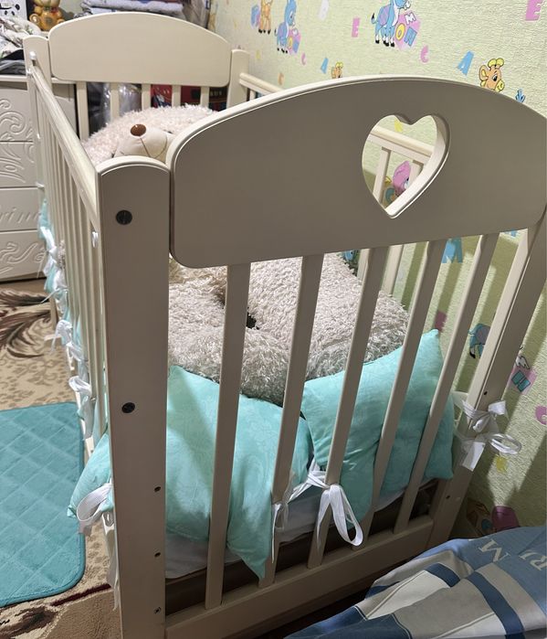 Детская кроватка