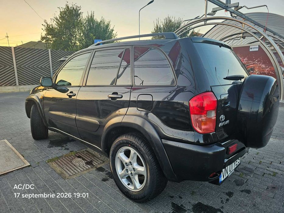 Toyota Rav4, 4x4, 2.0 diesel D-4D,fara rugina, stare f. buna, proprietar.