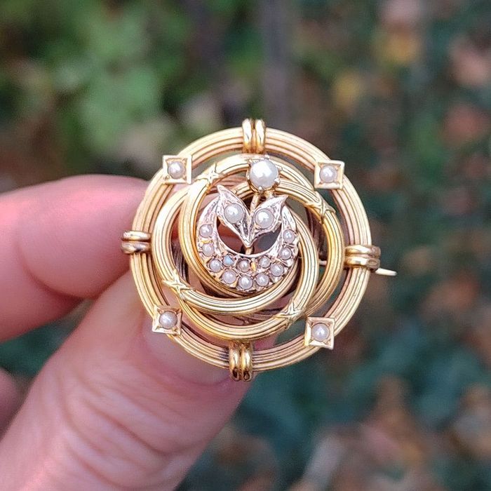 Brosa antique, aur 18k cu perlute, certif.