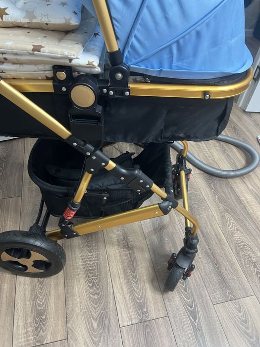 Продам коляску новый