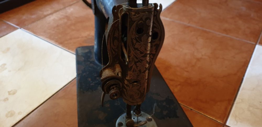 Mașină de cusut Singer