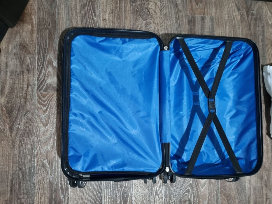 Чемодан (ручная кладь)