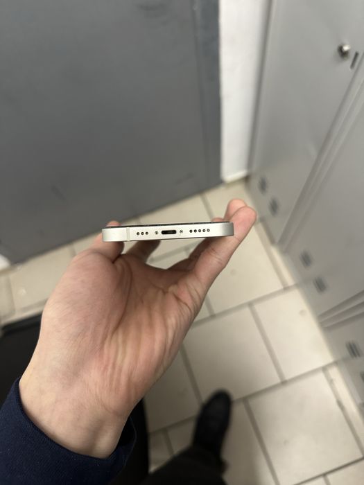 Продам айфон 12 128 гб