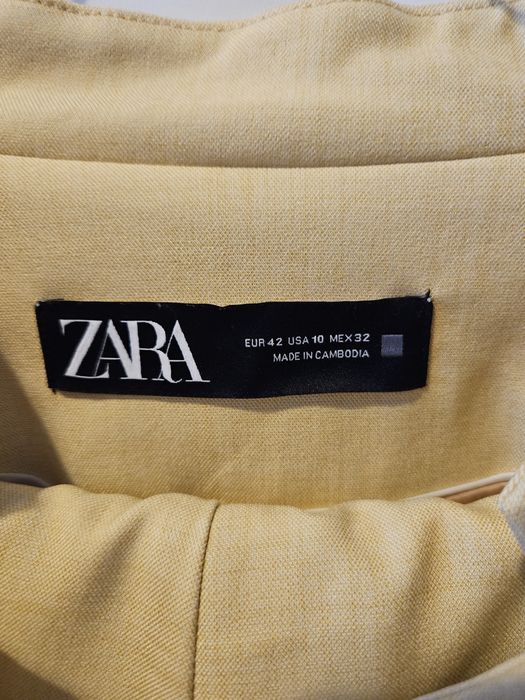 Пролетно-есенен костюм Zara