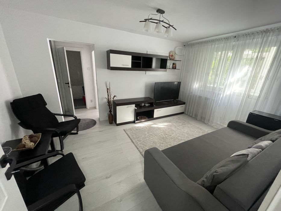 Inchiriez apartament 2 camere