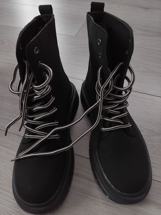 Дамски зимни ботуши