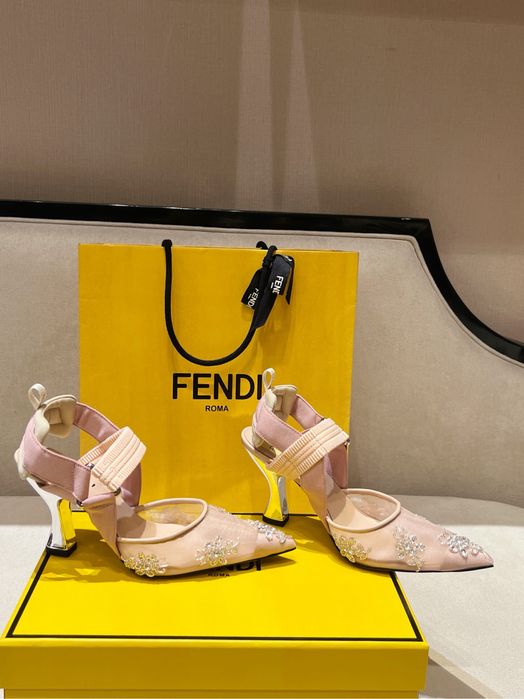 Pantofi Fendi 34-41