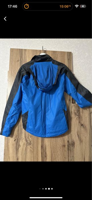 Ветровка Nike с капюшоном