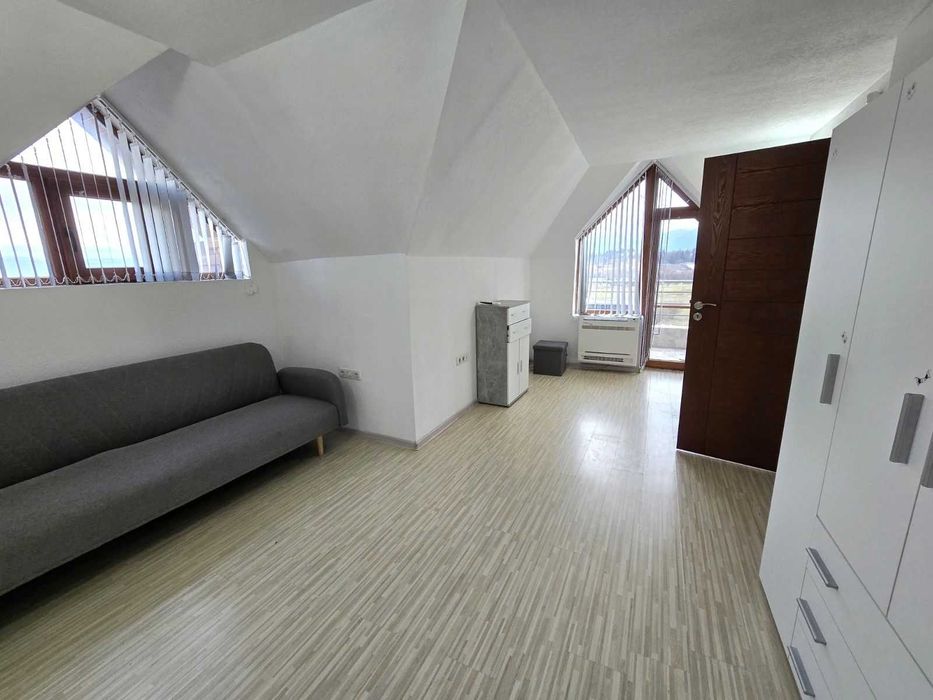 Южен тристаен мезонет с паркомясто за продажба в Разлог