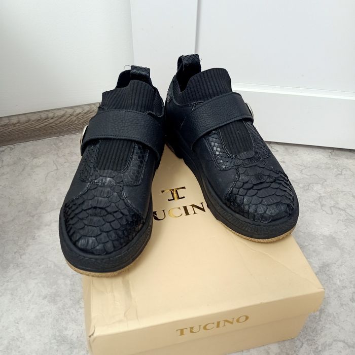 Продом зимнюю обувь