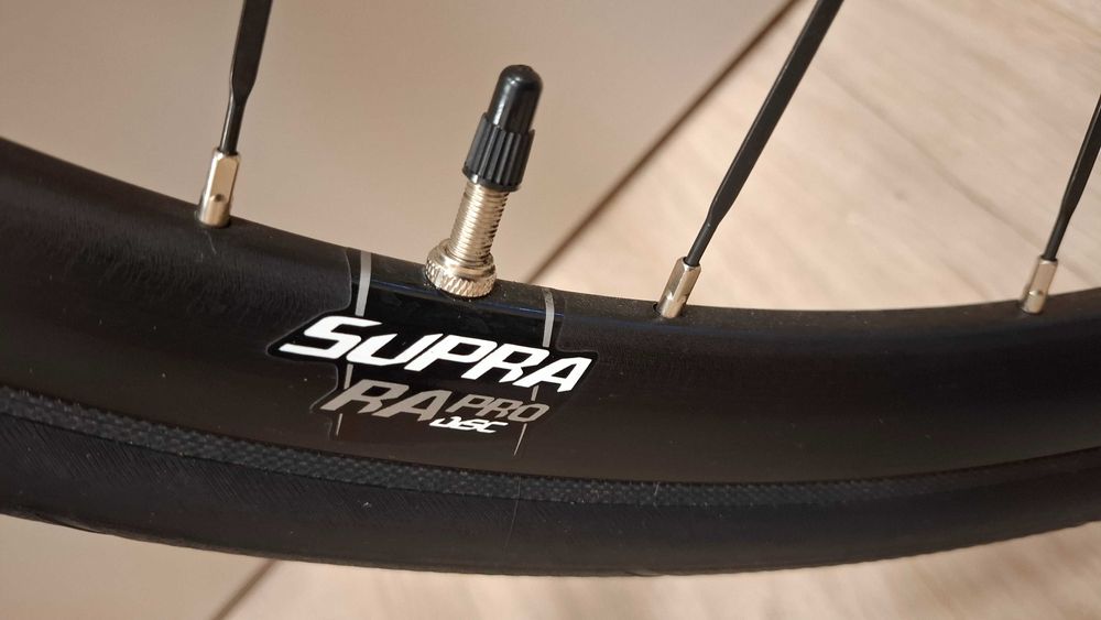 Шосейни аеро капли, диск, проходни оси