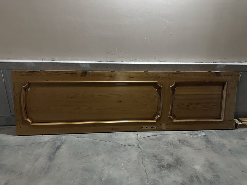 Taxta Darvoza jigarrang