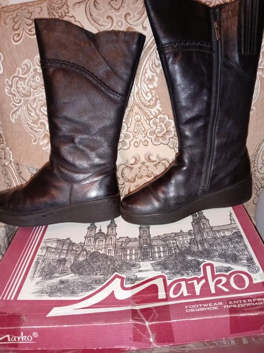 Продам женские кожаные сапоги р 40-41