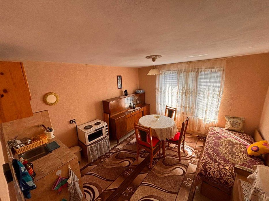 Продава се Къща в София, Център - 57 кв.м за 1141 €/кв.м - Снимка #1