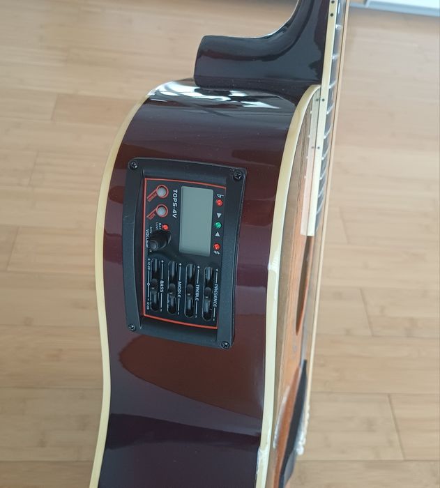 Chitara acustica