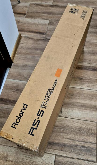 ROLAND RS-5 Синтезатор !