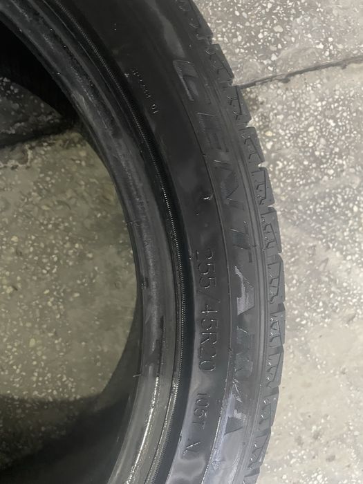 Продам зимние шины в идеальном состояний