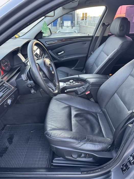 BMW 5 Series 2010 — imagine 5