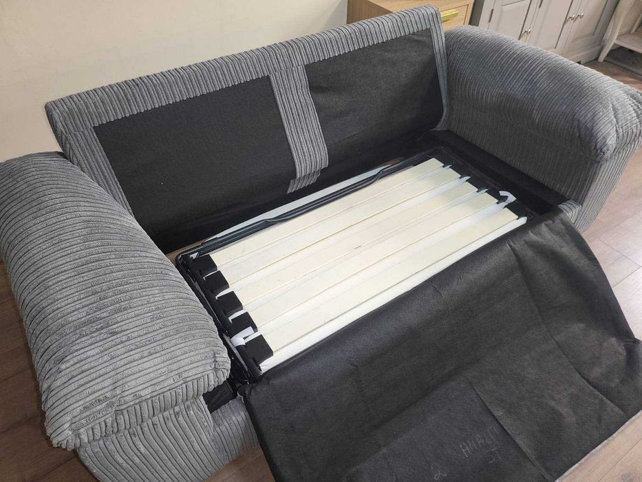 Сив диван от плат с функция сън