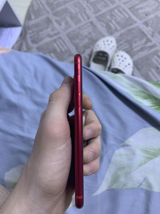 Айфон se2 2020 АКБ 76% в идеале