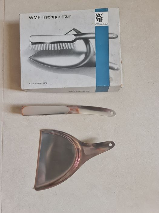 Set WMF inox pt curatat masa