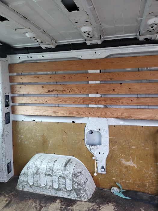 Vând Renault Trafic