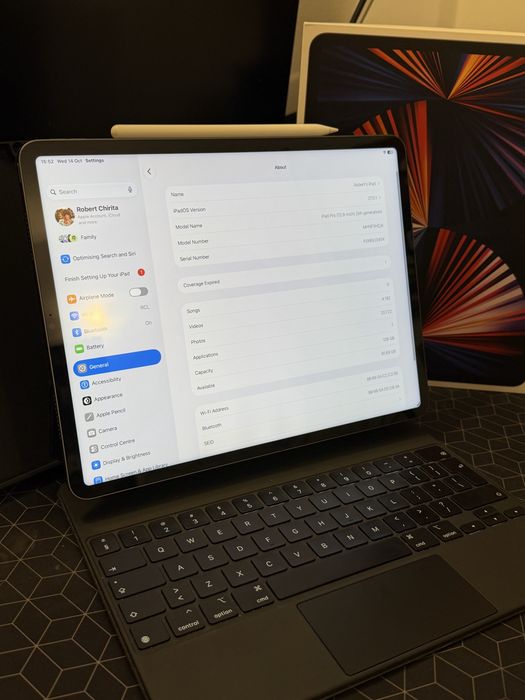 Apple iPad Pro 12.9” M1 (2021, Gen 5) – 128GB, 120Hz ProMotion, Liquid Retina XDR, Apple Pencil + Tastatură