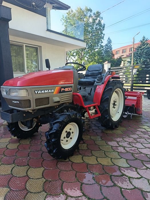 Tractor Yanmar 20 cp