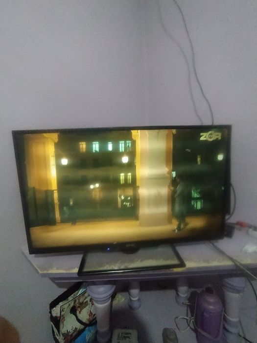 Televizor DNS 40 Li