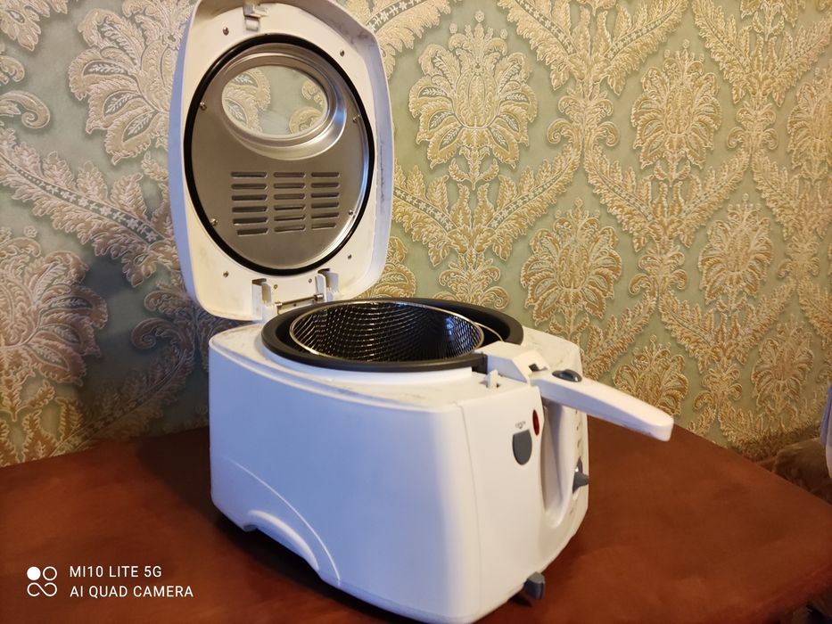 Фритюрница Scarlett SK-181