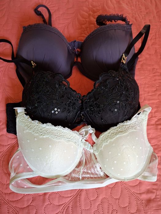 Lot  sutiene  80 C  - 85 C