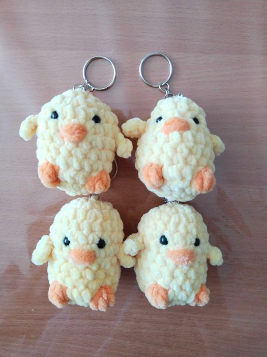 Брелки вязанные игрушки