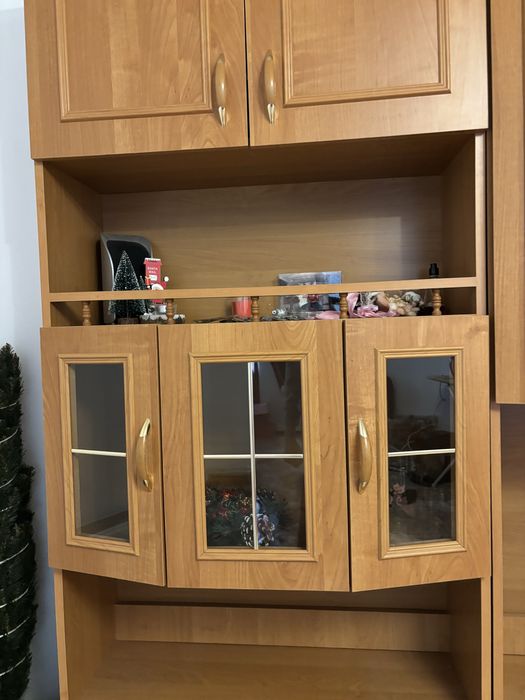 Mobilier living complet, stil clasic, foarte spațios