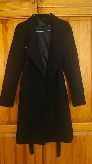 MOHITO пролетно палто