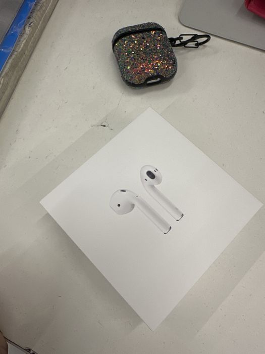 Airpods оригинал