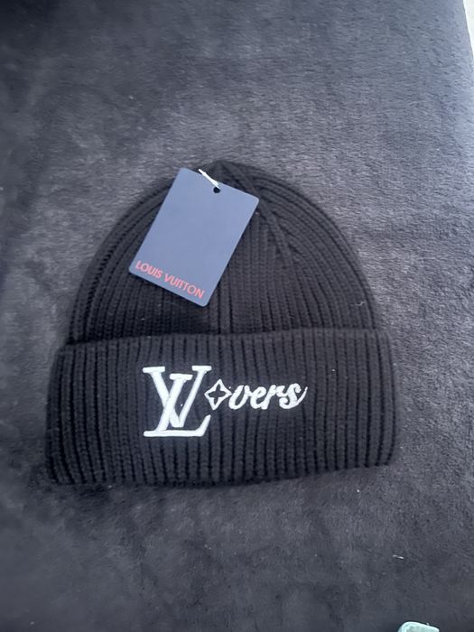 Caciula louis vuitton