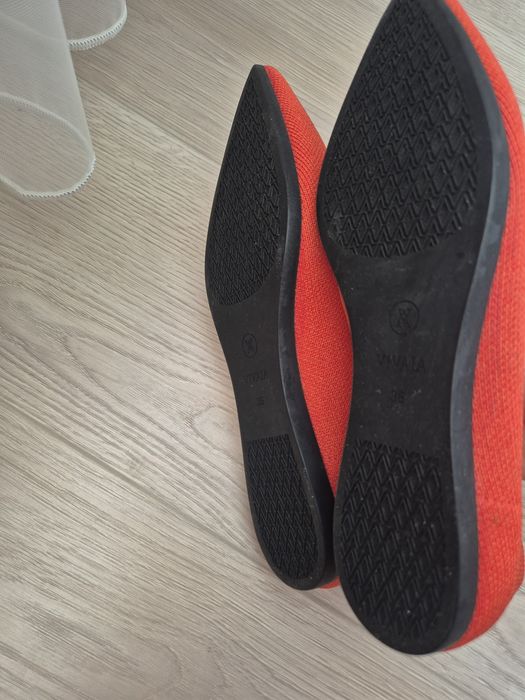 Нови дамски обувки VIVAIA, размер 36, корал