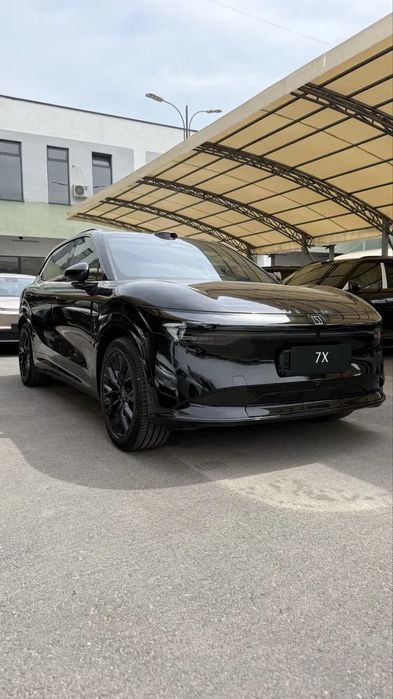Zeekr 7X 2025 модель 75kWh RWD Intelligent Driving