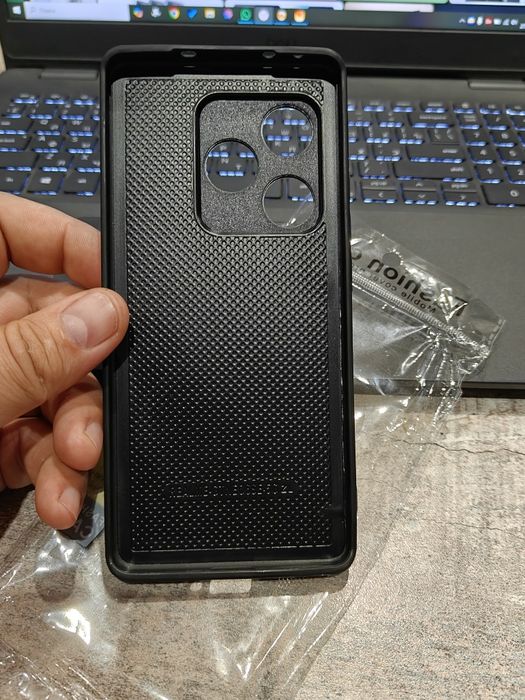 Продам два чехла для Realme GT Neo 6