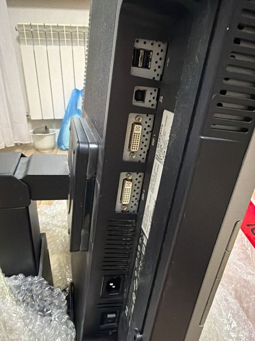 Монитор Рабочий с большим экраном