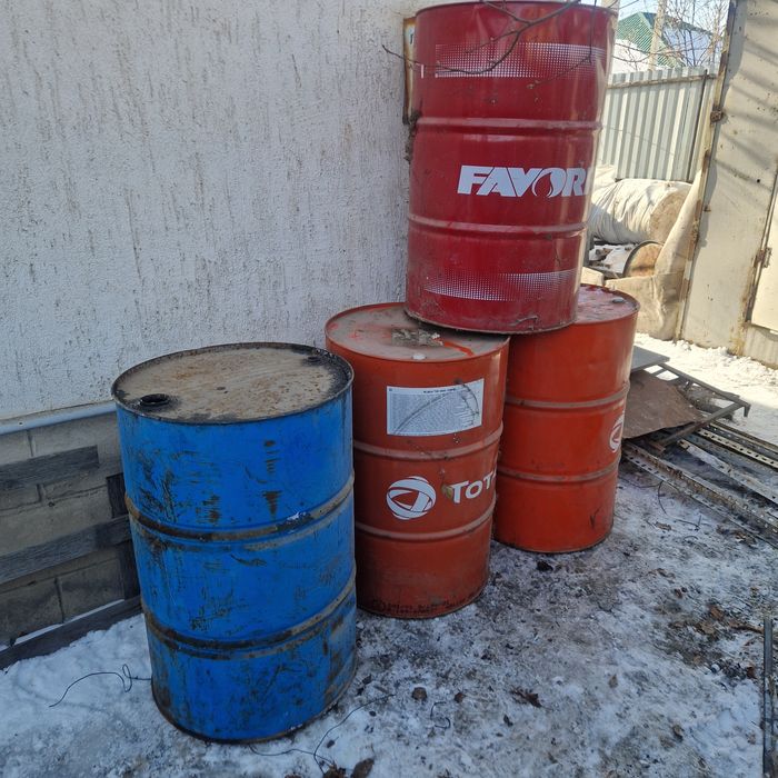 Бочки 200 литров металические