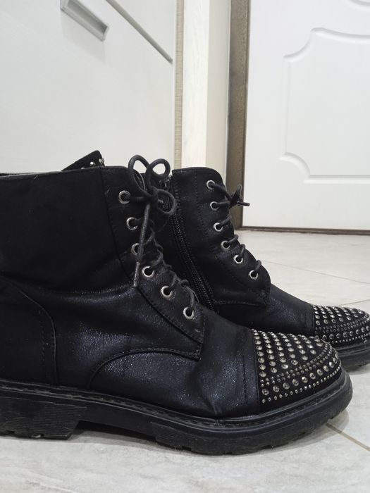 Детские осенние ботинки