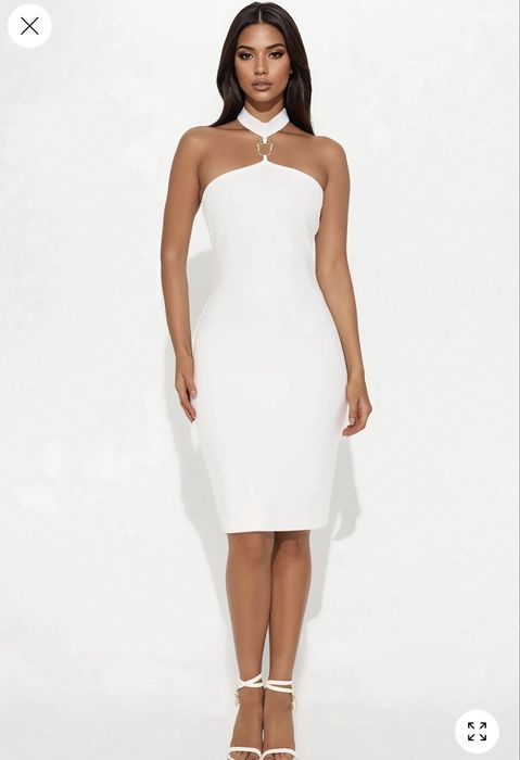 Нова бяла бандажна рокля